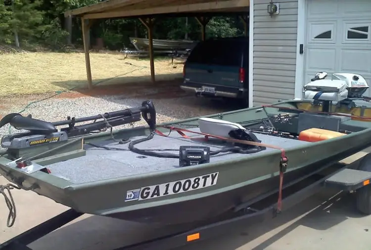 How to Set Up a Jon Boat for Bass Fishing Flat Bottom