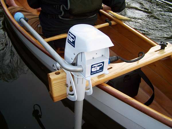 canoe motor mounted