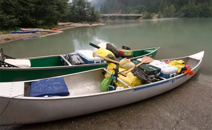 Boat camping canoes